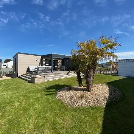 Moderne En Bord De Ferienhaus *