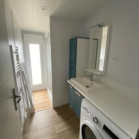 Moderne En Bord De