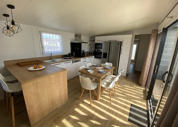 度假居 Moderne En Bord De 布雷蒂诺斯梅尔